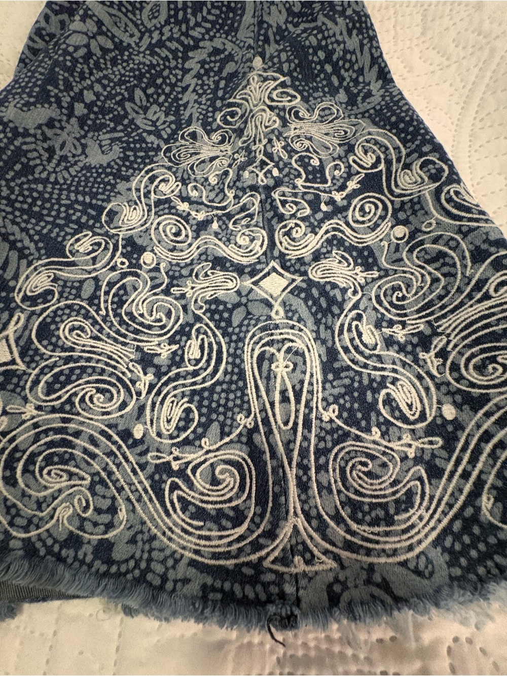 Free People Just Float On Flare Jeans 25 Paisley Embroidered Bell Bottom Boho - Picture 7 of 14